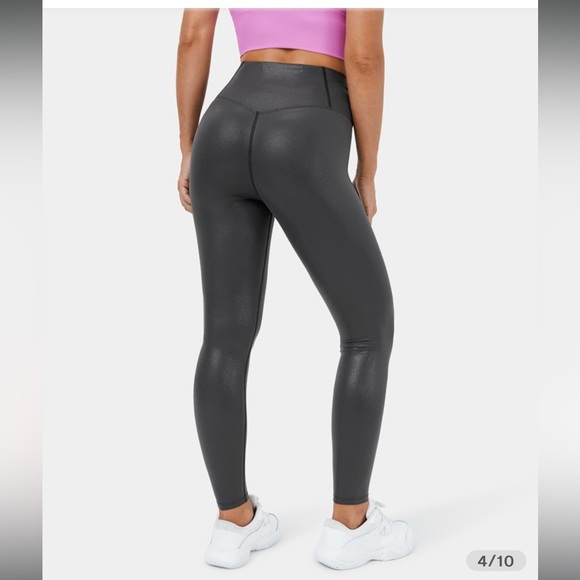 Cloudful Shine Fabric Crossover Back Pocket Foil Print Faux Leather Leggings - Picture 10 of 11